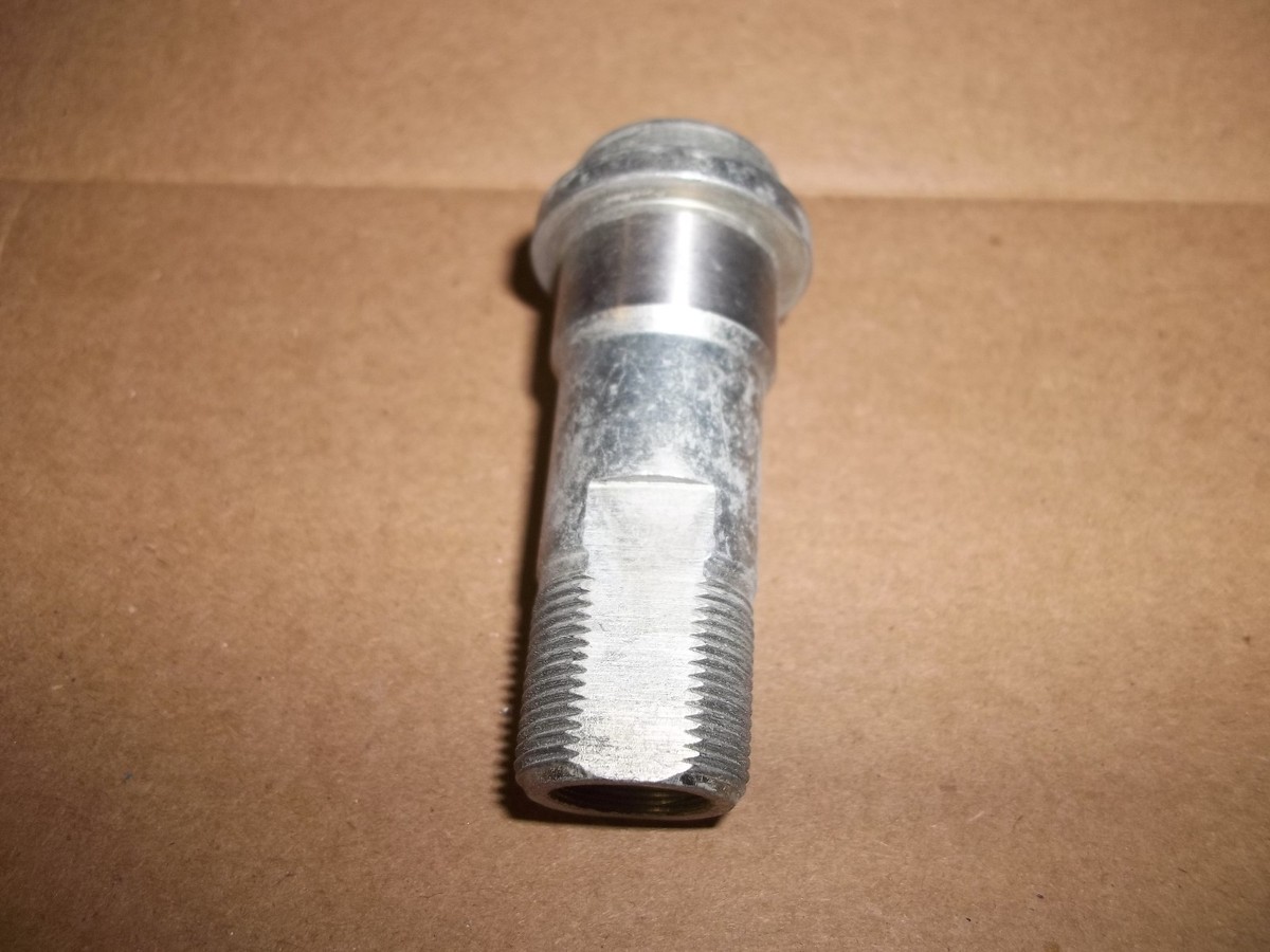 YAMAHA YG1 YL1 YL2 G7S NEW OEM REAR SPROCKET AXLE 102-25387-02-00