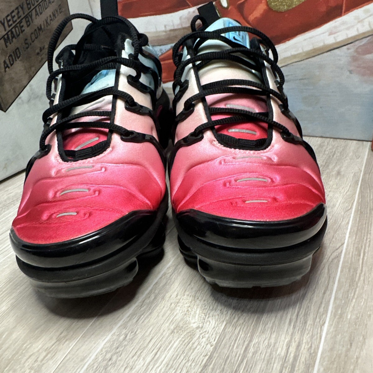vapormax plus rocket pop