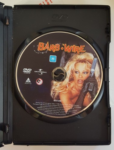 Barb Wire DVD 1996 Region 2,4,5 Pamela Anderson Lee OOP Rare Victoria Rowell - Foto 6 di 7