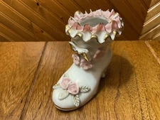 Vintage Porcelain 4" Wide White ,Pink Flowers Boot /24 kt. Gold Trim