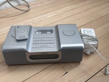 iHome iH8 iPod Docking Station Alarm Clock /AM/FM Radio, Remote And power Cord