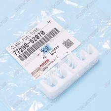 77298-52070 Genuine Toyota Matrix Venza Rav4 Corolla Scion tC xD Fuel Tube Clamp