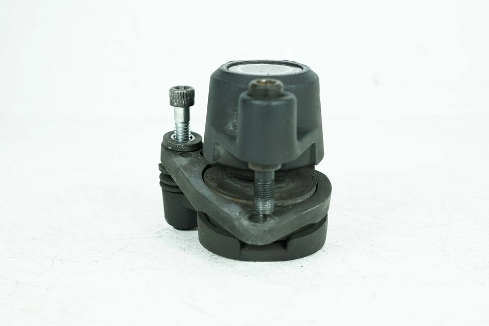 1995 Harley Touring FLHR Road King OEM Front Left 1 Brake Caliper 44046-84C - Image 4 of 4