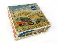 Lot 8578 -  LBZ 630-2 Lorenz Bolz Zirndorf Raupenschlepper mit Anh&auml;nger in OVP