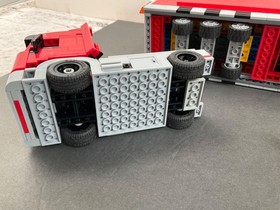 LEGO 2005 Scuderia Ferrari Truck - Set 8654