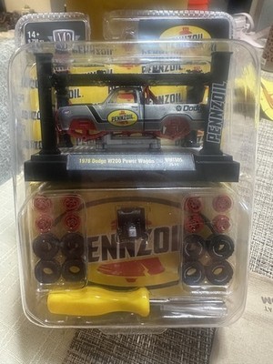 M2 Machines 1978 Dodge W200 Power Wagon Raw Chase Build Kit