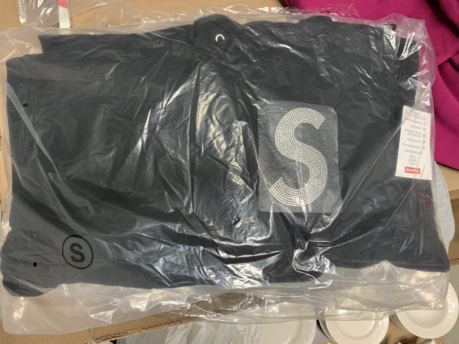 Sweat shirt noir à capuche Supreme Swarovski S flambant neuf taille S
