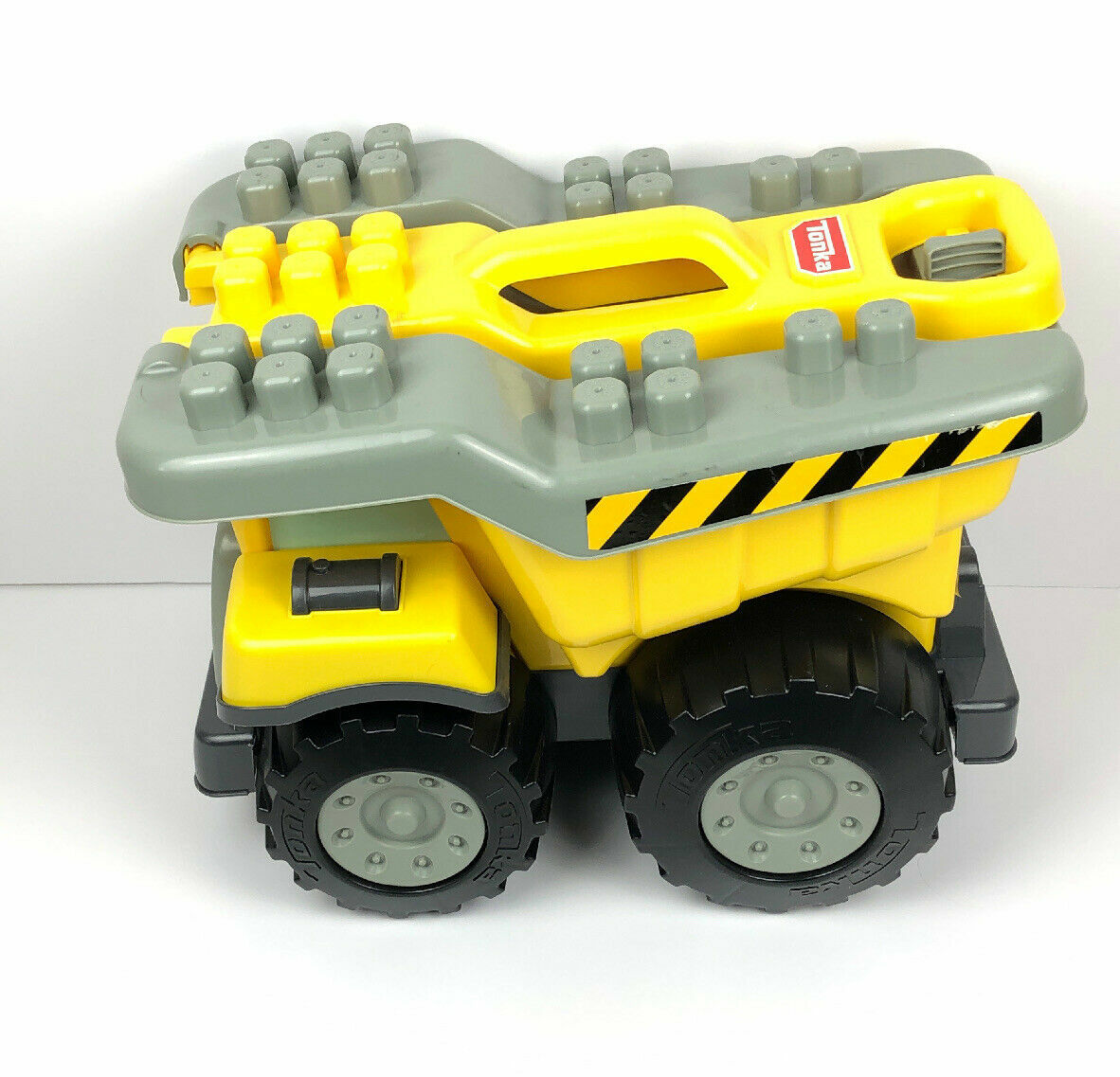 tonka tow n go tuff truck