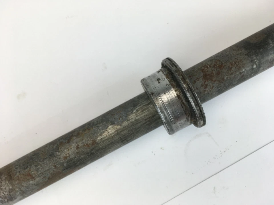 Eje rueda trasera honda nx 650 nx650 1993 42301mn9000 Foto 4 de 4