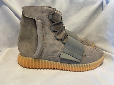 adidas Yeezy Boost 750 Mens Light Grey Gum BB1840 New in Damaged Box  889135129318|
