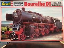 REVELL® 02164 H0 Schnellzuglokomotiven BR 01 Witte/Windleitbleche, Tender Bausa.