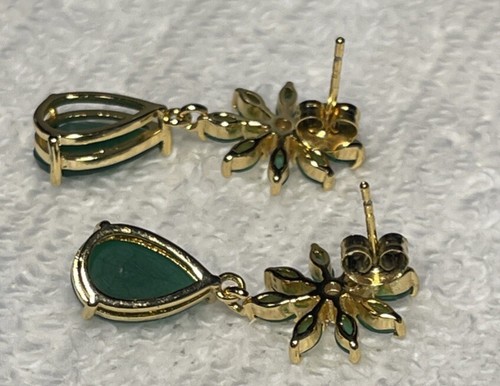 Emerald Green Rhinestone Flower Dangle Tear Drop Pear Earrings Gold Tone Jewelry - Picture 11 of 13