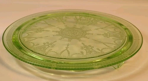 Anchor Hocking Cameo Ballerina Uranium Green Depression Glass  Footed Cake Plate