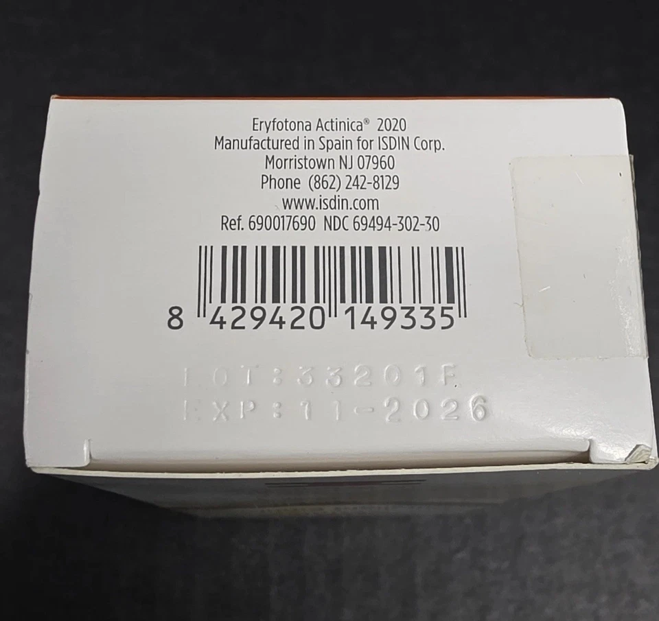 Isdin Photo Eryfotona Actinica Ultralight Emulsion SPF 50 3.4oz Exp. 11/2026 NOB - Image 2 of 2