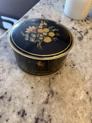 Vintage Collectible Metal Oval Tea Tin w/Flowers Made In England