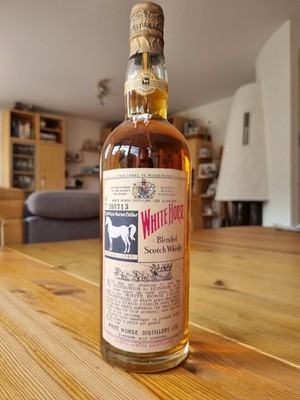 Seltener WHITE HORSE Blended Scotch WHISKY  (0,7L)