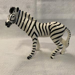 Vtg 1950's Ceramic Zebra Figurine Black/White Stripes, 7.25"T by 8.5"L