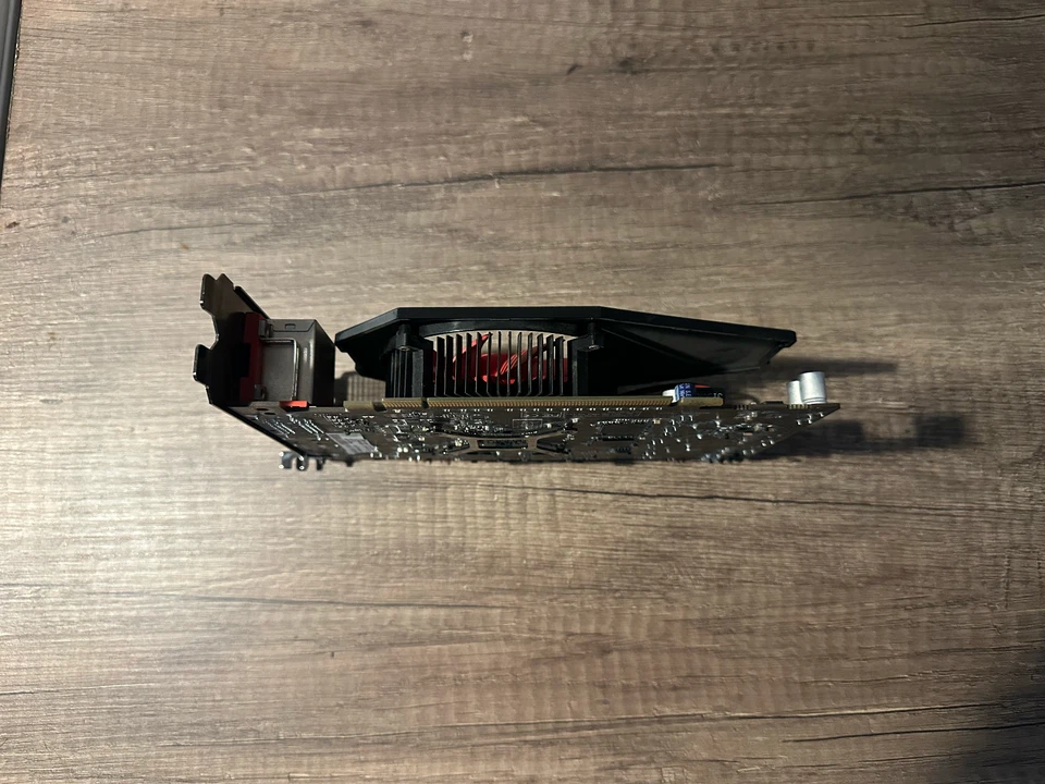 Carte Graphique XFX Radeon HD 5750 1 Go GDDR5 PCie x16 - Photo 2/3