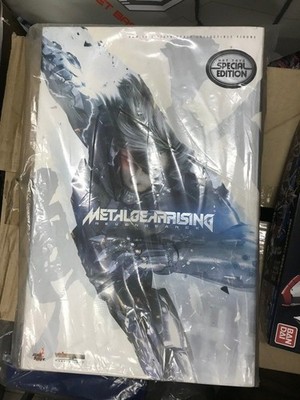 Hot Toys VGM17 Metal Gear Rising Revengeance Raiden Standard