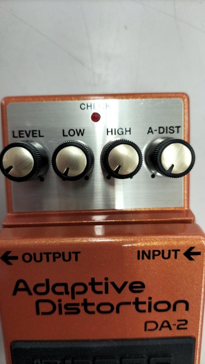 BOSS DA-2 アダプティブディストーション da-2_top_main.jpg