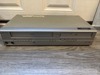 Emerson EWD2004 DVD VHS Hi-Fi Stereo VCR Combo Player Recorder For Parts/Repair