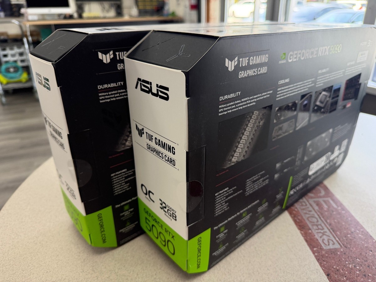 ASUS TUF-RTX5090-O32G-GAMING GeForce RTX 5090 TUF GAMING OC