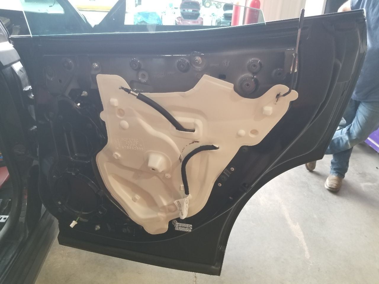 19 MASERATI LEVANTE REAR DOOR BLACK 815 PASSENGER RIGHT