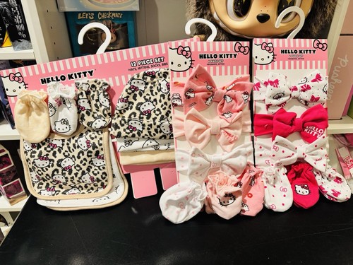 Hello Kitty Baby Girl Bundle: Hats, Mittens and Headbands Chetah and Pink