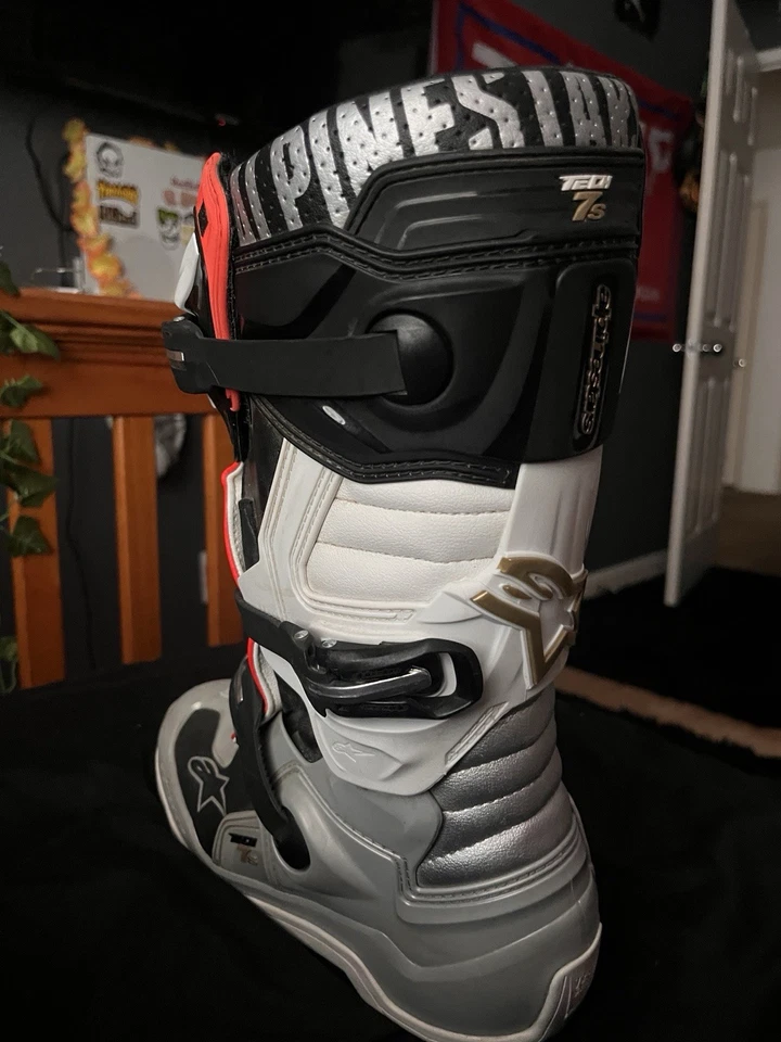 Botas Alpinestars Tech 7's, talla 6, negras/plateadas/rojas Foto 4 de 4