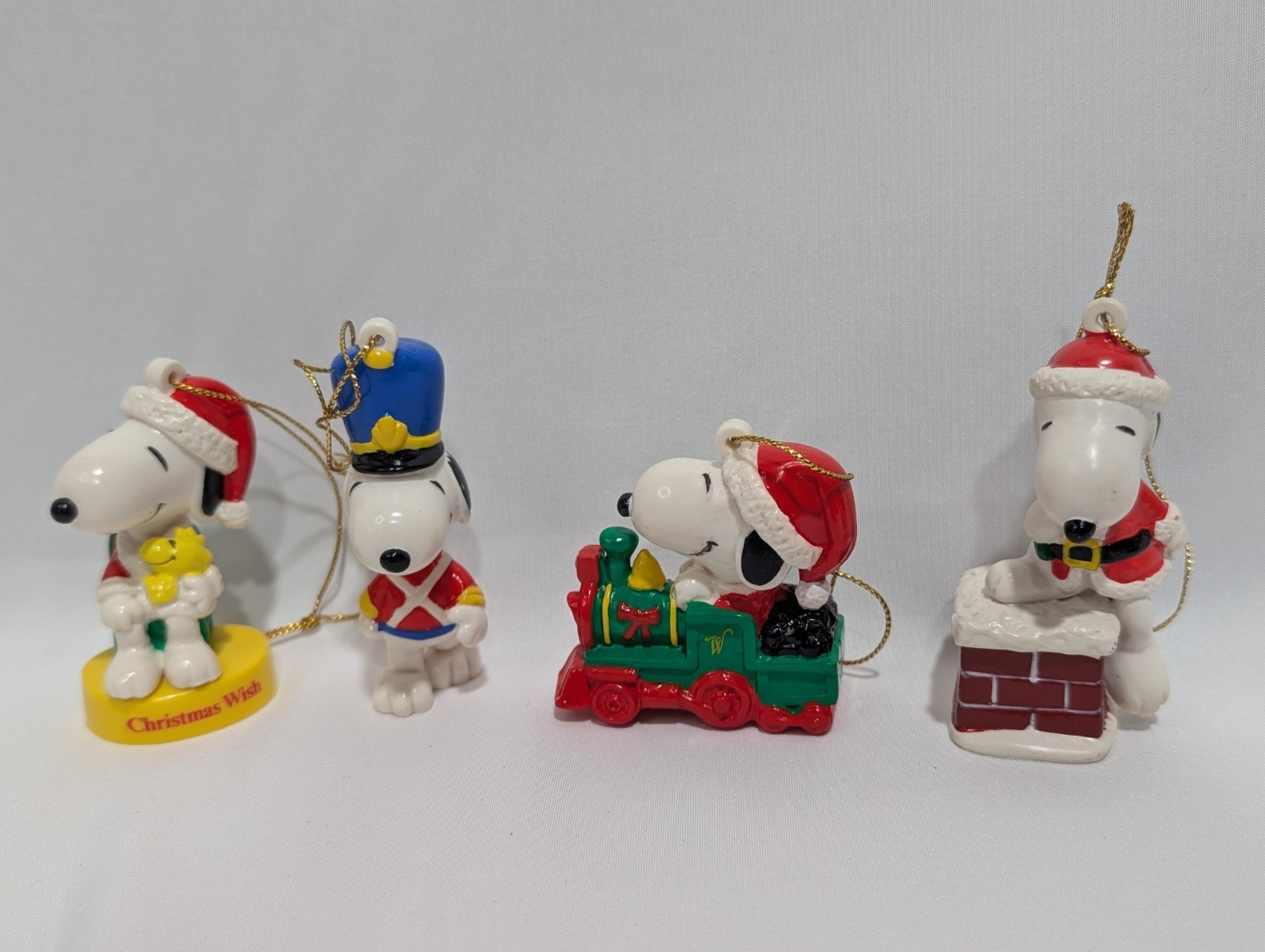 Lot Of 4 Vintage Snoopy Peanuts Christmas Ornament PVC United Features Syn