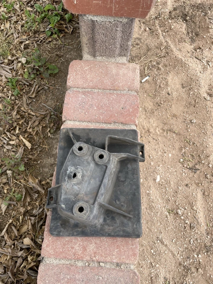 Jeep Cherokee XJ Comanche MJ 1984-2001 OEM bandeja de batería AMC 895202092 Foto 2 de 2