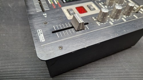 Behringer VMX1000USB DJ Mixer - gebraucht, funktionsfähig, zerkratzt - Bild 6 von 9
