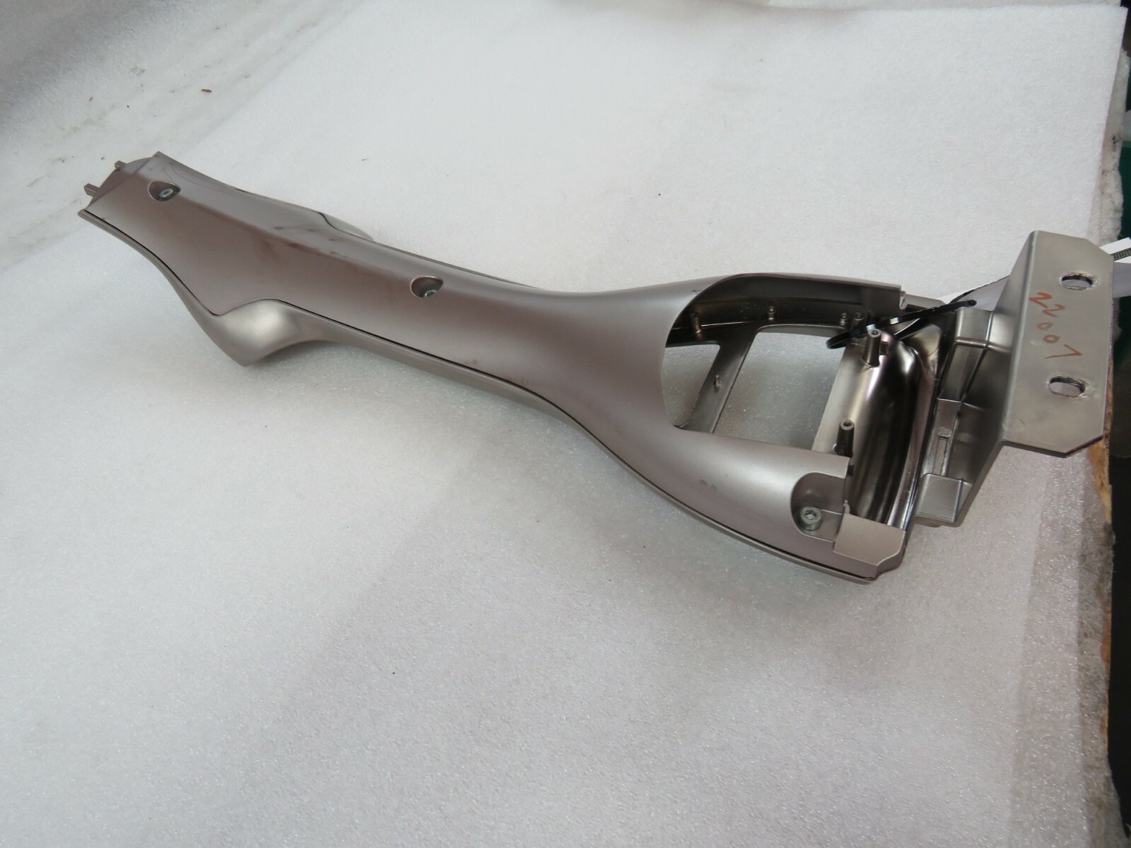 Ferrari California, Console Front Trim, Silver, Metal, Used, P/N 82732700