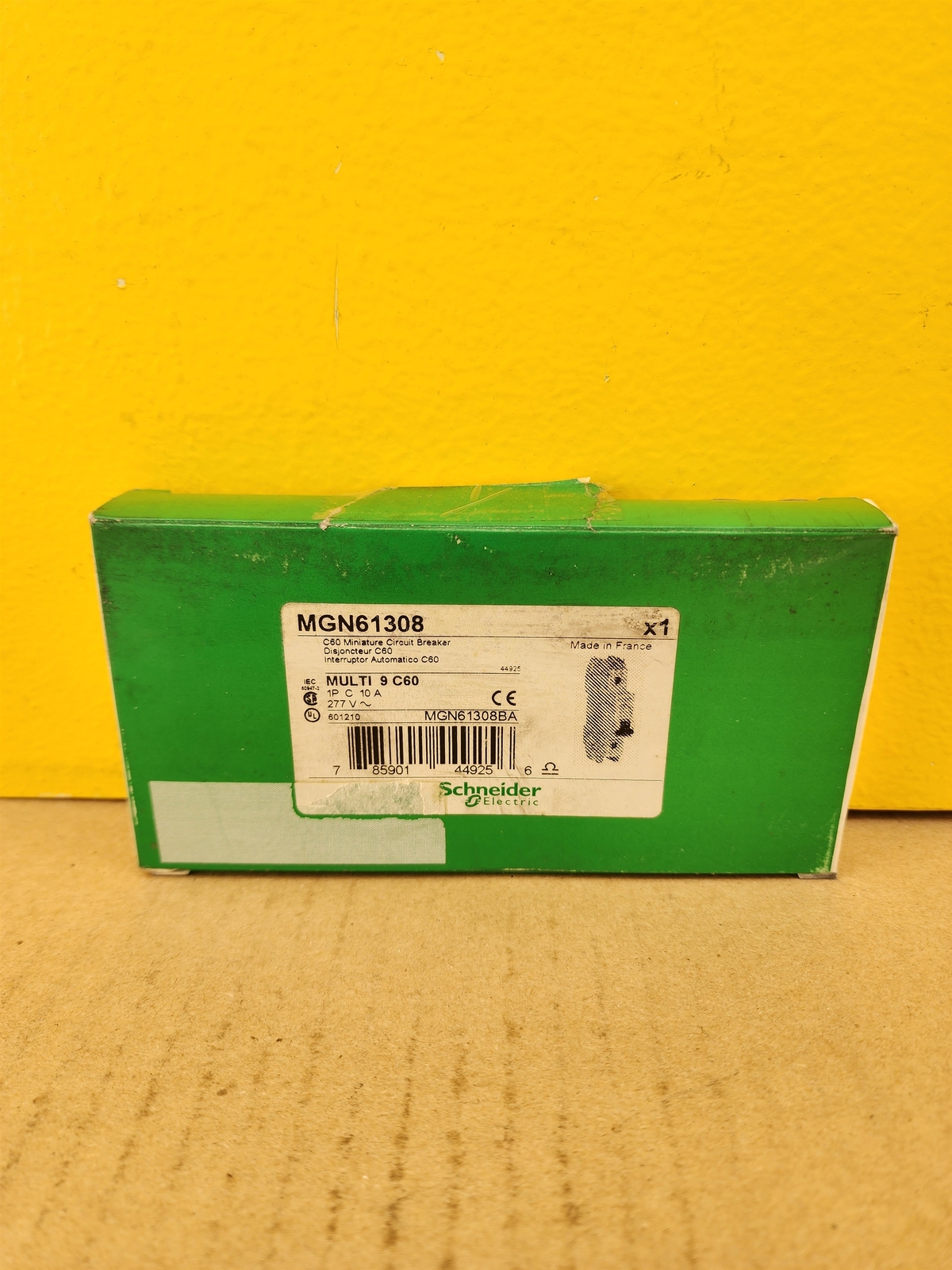 NEW Schneider Electric MGN61308 Miniature Circuit Breaker,1P, 10A, 277V,10 kA