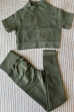 Women's 2-Piece Seamless Ribbed Workout Set High-Waisted Leggings Cropped Top S