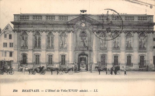 Beauvais - BEAUVAIS LA MUSIQUE MILITAIRE PLACE DE L HOTEL DE VILLE