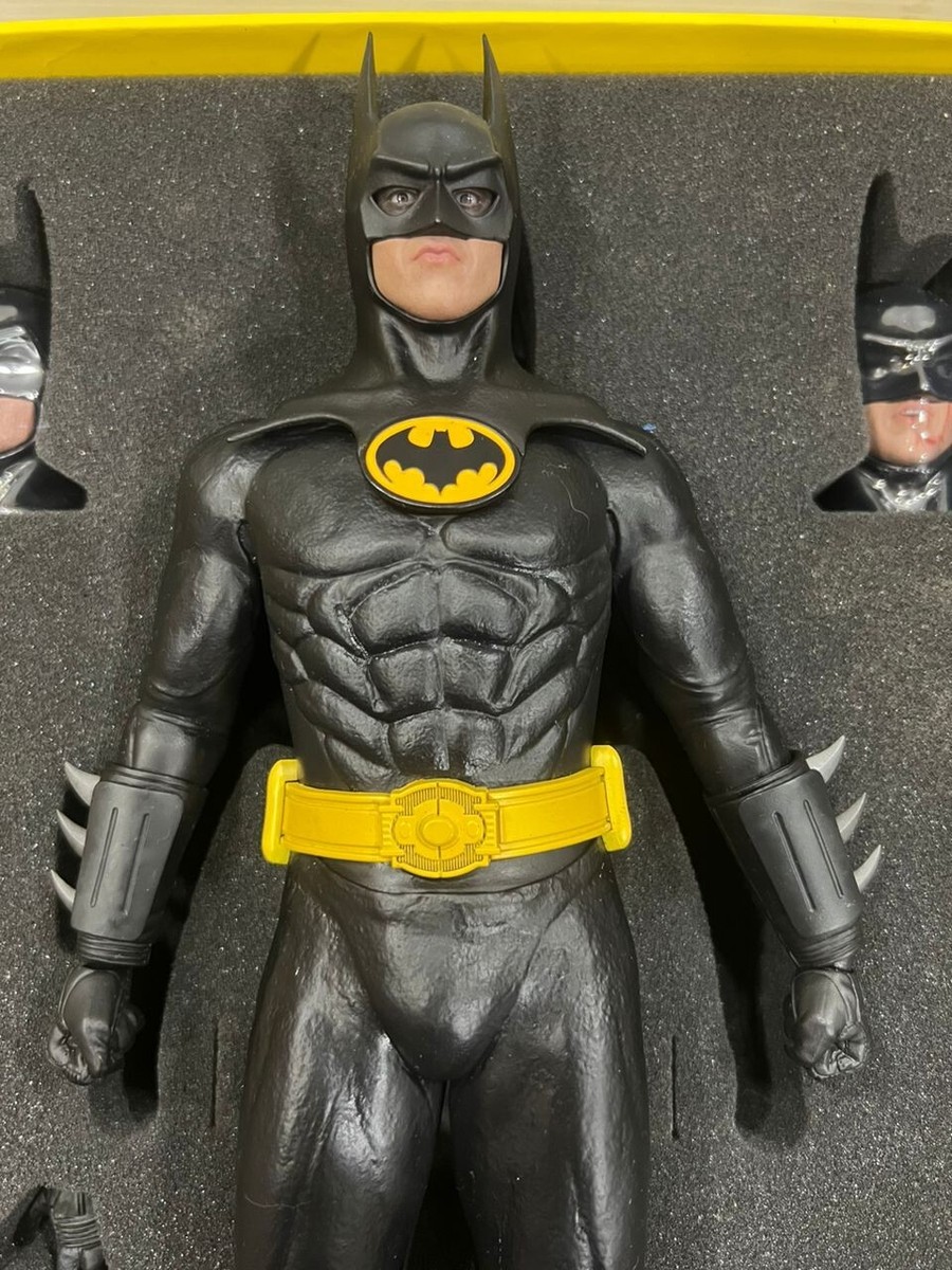 【新品中箱未開封品・外箱付】ホットトイズ DX09 バットマン 1/6フィギュア 新品中箱未開封品・外箱付】ホットトイズ DX09 バットマン 1/6