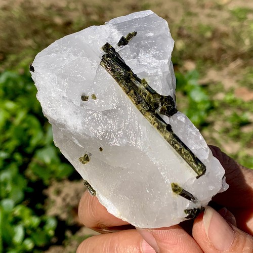 195G Natural Green tourmaline with quartz crystal cluster mineral specimen- - Picture 14 of 21