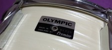 Rullante vintage Premier Olympic 14x5 8 anse bianco seta perla (increspatura) made in UK