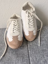 Tory Burch Tory Retro Runner Sneakers in white and ivory Cerbiatto 5M