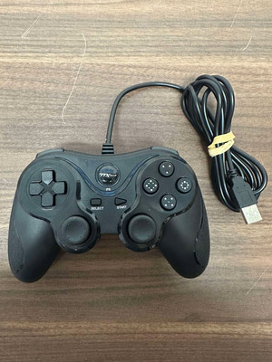 Black Wired TTX Tech USB Universal Controller PS3 Very Good 0E