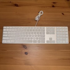 Genuine Apple USB Wired Keyboard with Numeric Keypad MB110LL/B A1243 Tested