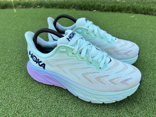 Hoka One One Arahi 6 Damen-Laufschuhe Größe 8,5B Sunlit Ocean/Lilac Mist
