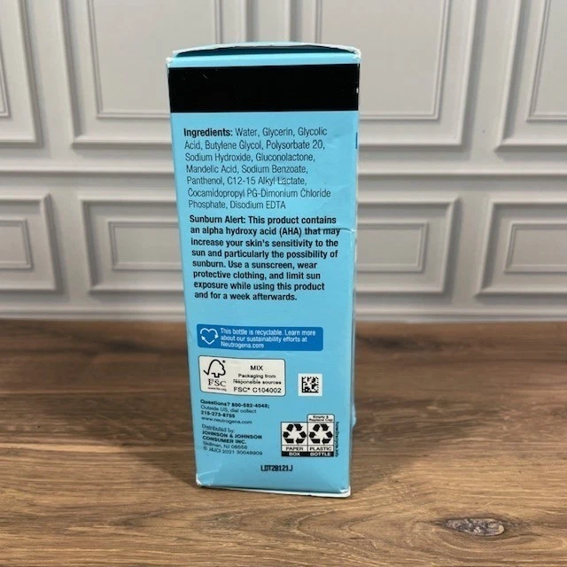 Neutrogena Skin Perfecting 9% AHA/PHA Blend Daily Liquid Exfoliant 4 fl oz New - Image 4 of 4