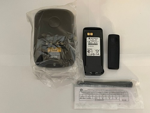 Motorola MOTOTRBO XPR6350 UHF 403-470 MHz Digital Radio AAH55QDC9LA1AN - Zdjęcie 2 z 12