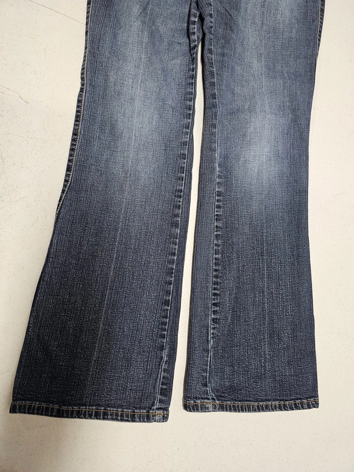 Pantalones de mezclilla azul bootcut MixIt para mujer talla 10 (32x29) Foto 4 de 4