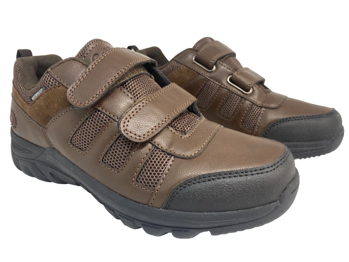 Cotton traders walking shoes clearance