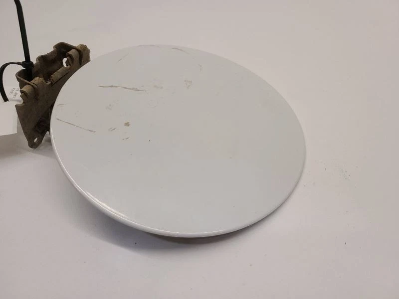 Chevrolet Silverado 1500 1999-2004 puerta de llenado de combustible blanca Foto 3 de 4