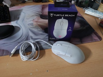 Turtle Beach Pure SEL   Ultraleichte, ergonomische RGB-Gaming-Maus
