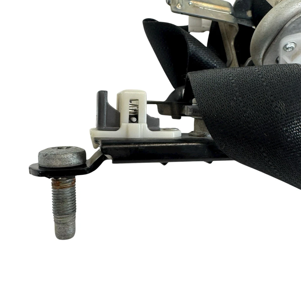 OEM 2011-2013 Dodge Durango Front Right Passenger Side Seat Belt Retractor Assy - Image 4 of 4